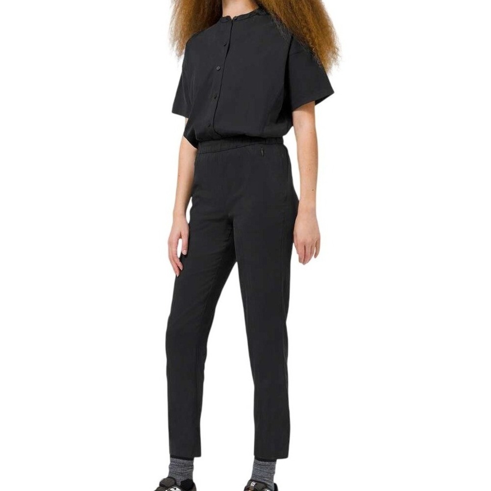 Lululemon Womens 6 Perfectly Poised Jumpsuit in Black